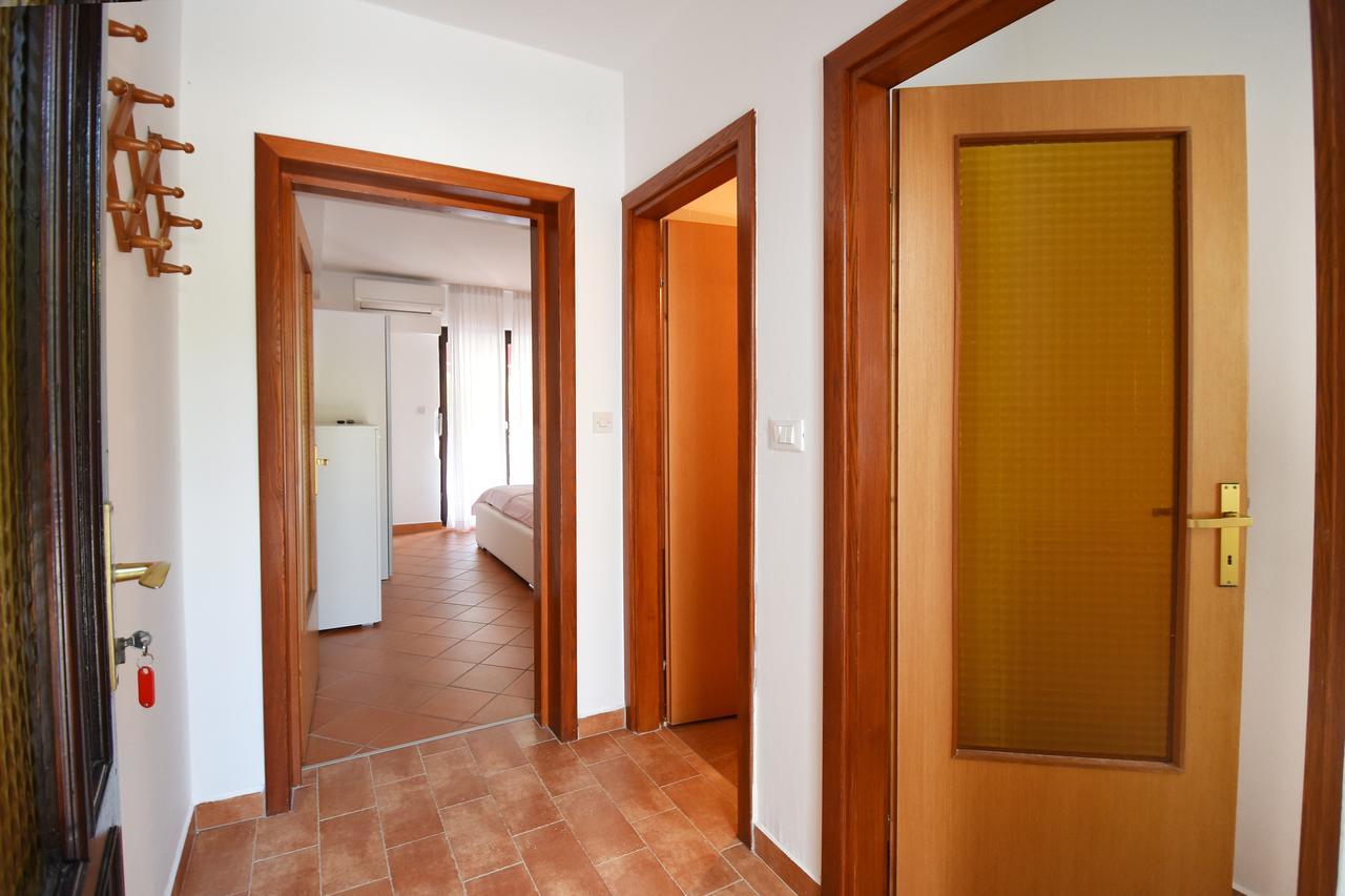 Apartment Sambris No 1 Vrsar Eksteriør bilde