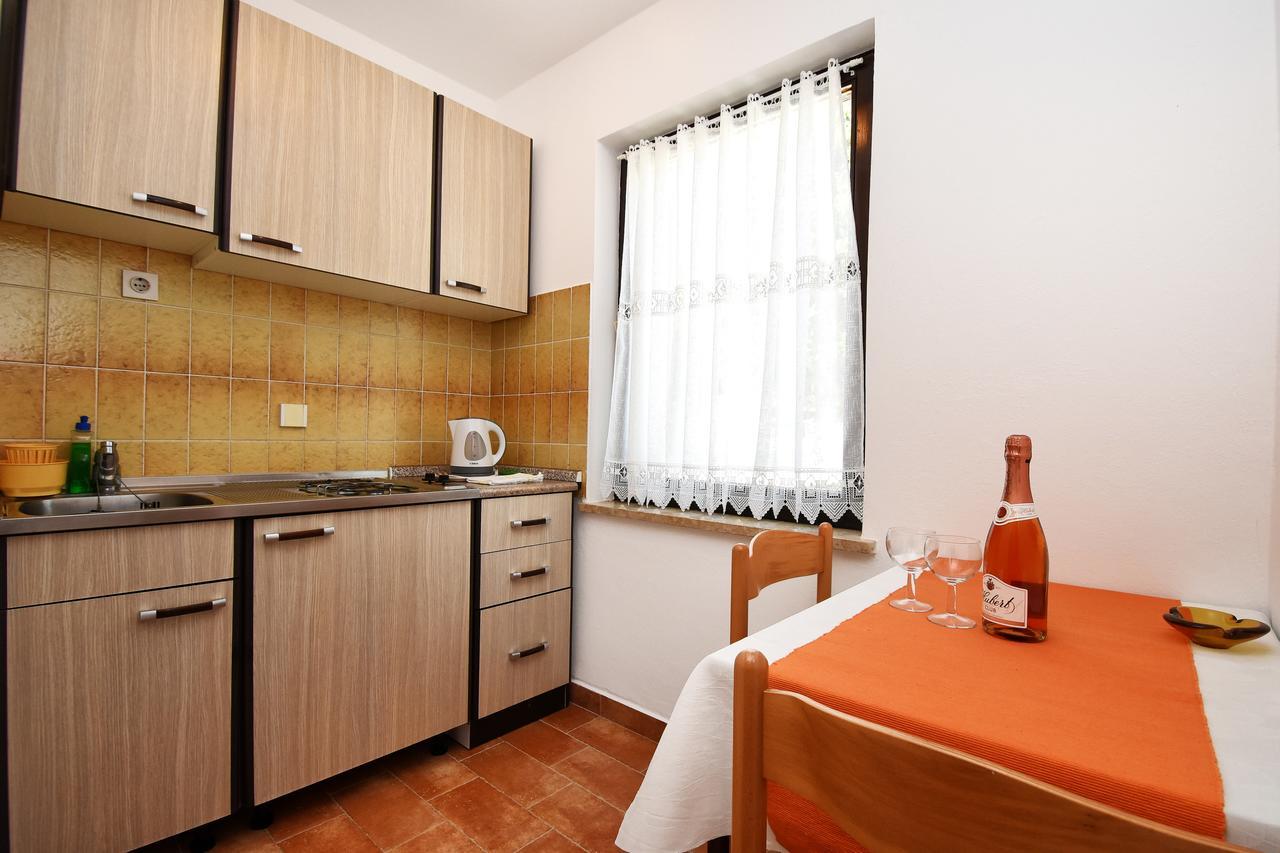 Apartment Sambris No 1 Vrsar Eksteriør bilde